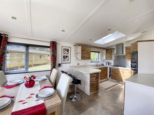 Kitchen- click for photo gallery